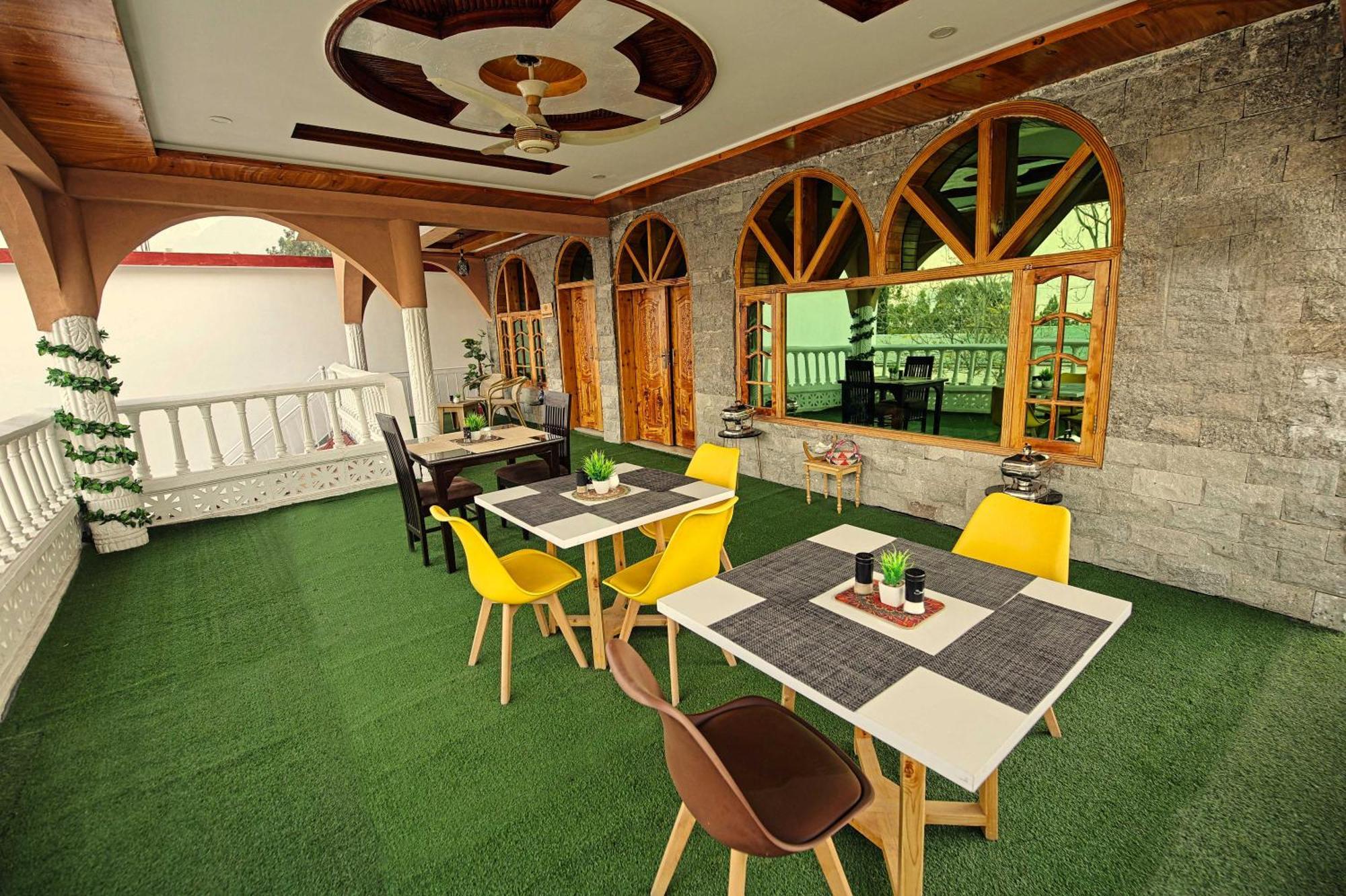 Oak Residency Ξενοδοχείο Γκιλγκίτ Εξωτερικό φωτογραφία
