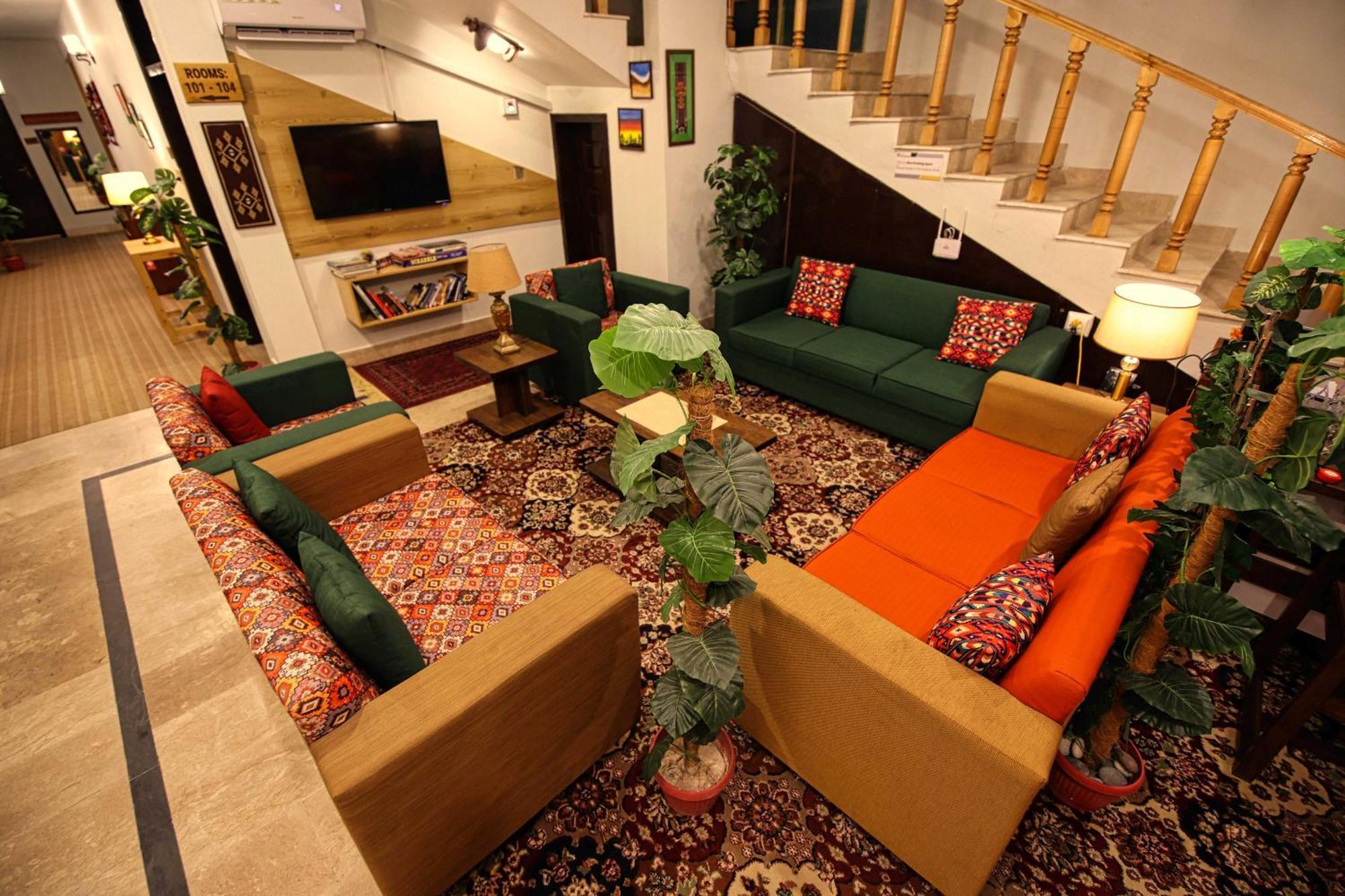 Oak Residency Ξενοδοχείο Γκιλγκίτ Εξωτερικό φωτογραφία